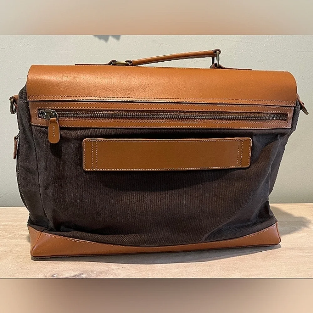 Mark & Graham Beckett Waxed Canvas & Leather Messenger Bag NWOT